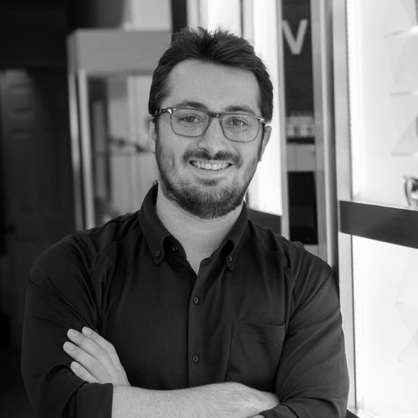 Jonah Toulch, optométriste chez Harry Toulch.